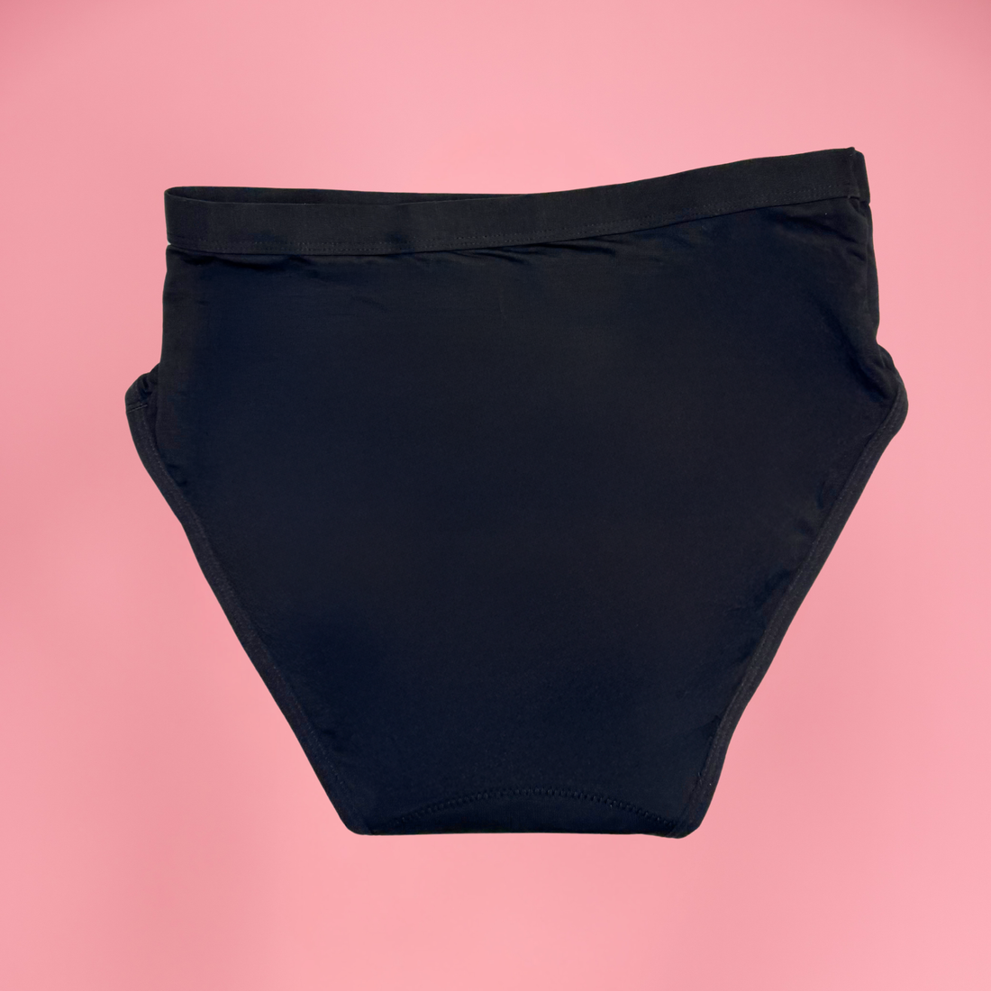 Losse zwarte MARIE Daily menstruatieslip van Moi et Marie, ontworpen voor dagelijks gebruik bij licht bloedverlies.